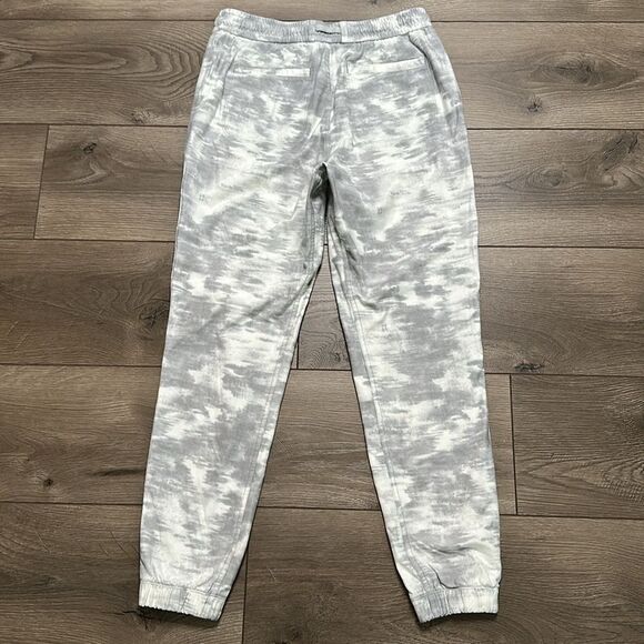 Athleta Farallon Printed Mid Rise Jogger Pants White Gray Size 4 - Picture 3 of 10